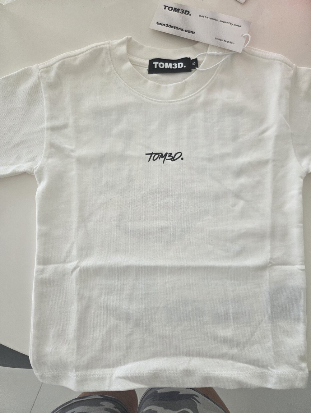 Boys NWT TOM3D. White Logo Tee
